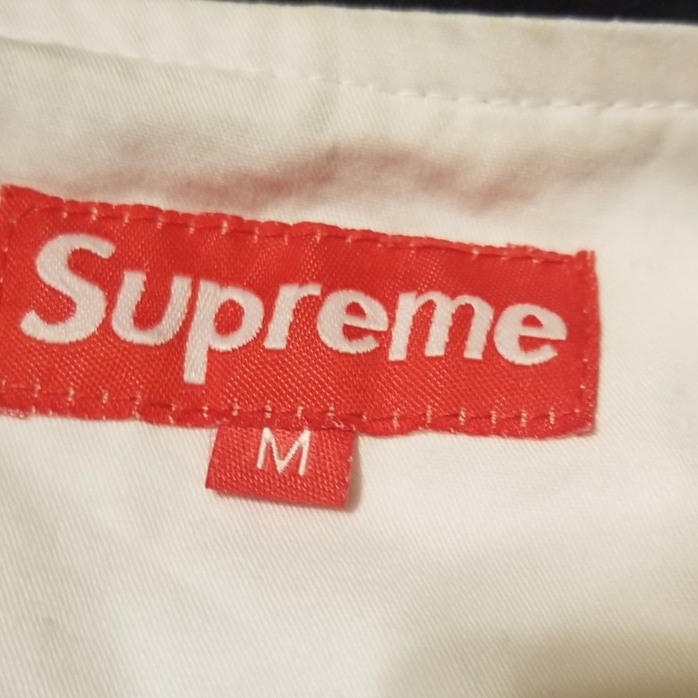 Supreme White Jacket - Picture 3 of 6